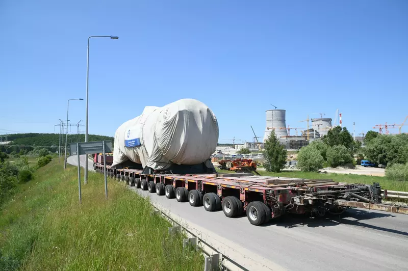 На стройплощадку Курской АЭС 2 доставлен третий парогенератор реакторной установки ВВЭР ТОИ