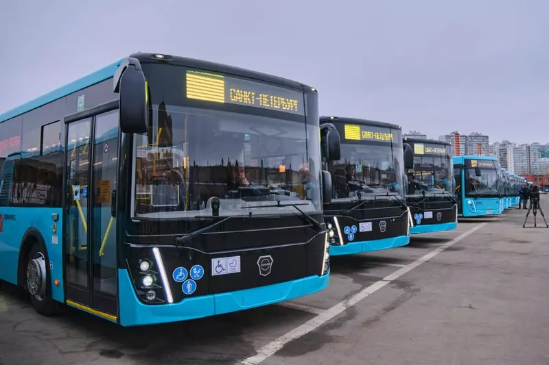 ГТЛК передала первые автобусы в Санкт Петербург по ФНБ проекту
