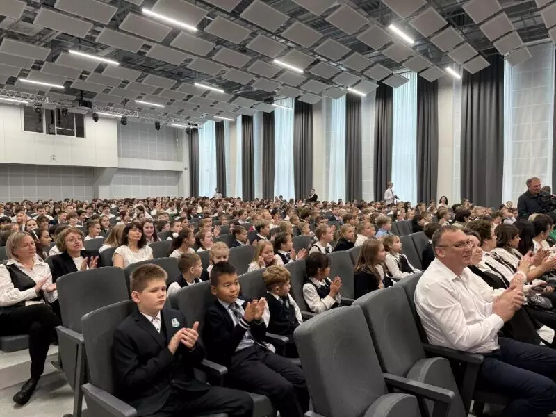 Фото 7 для новости «В Московской области состоялось открытие новой гимназии»