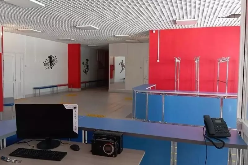 Картинка №3 для «спортивные объекты: В Балаганске открылся новый ФОК»