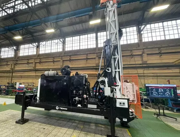 Новую буровую установку для геологоразведочных работ создали на заводе Геомаш