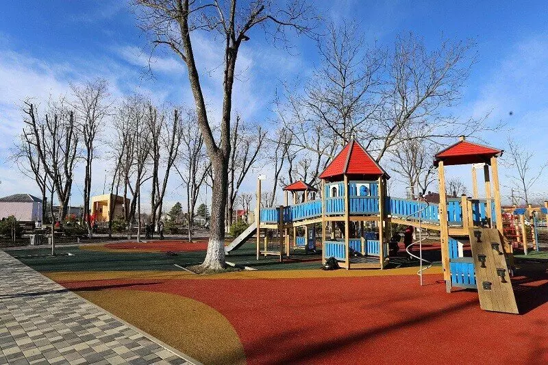 №6 для статьи «В Гостагаевской станице Краснодарского края открылся обновленный Парк Победы ко Дню города»