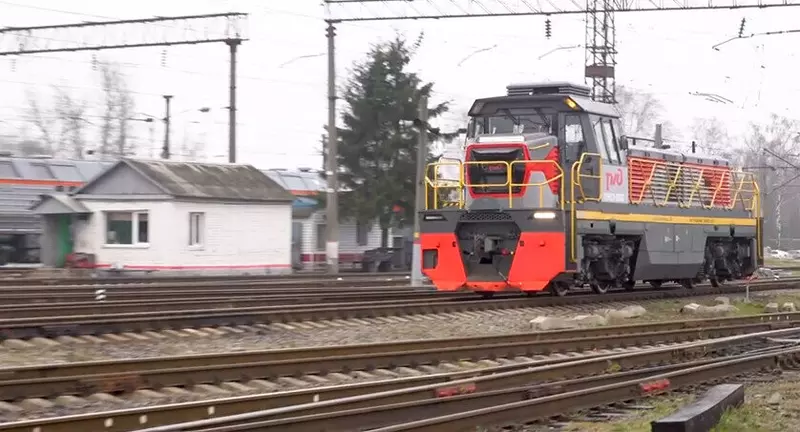 Изображение №7 для новости «ТМХ: Маневровый локомотив ТЭМ23 0002 проходит подконтрольную эксплуатацию в депо Брянск»