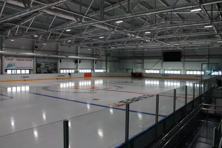 #2 для поста «Свердловская область: Открыт современный Ледовый дворец спорта вместимостью 400 человек в Качканаре»