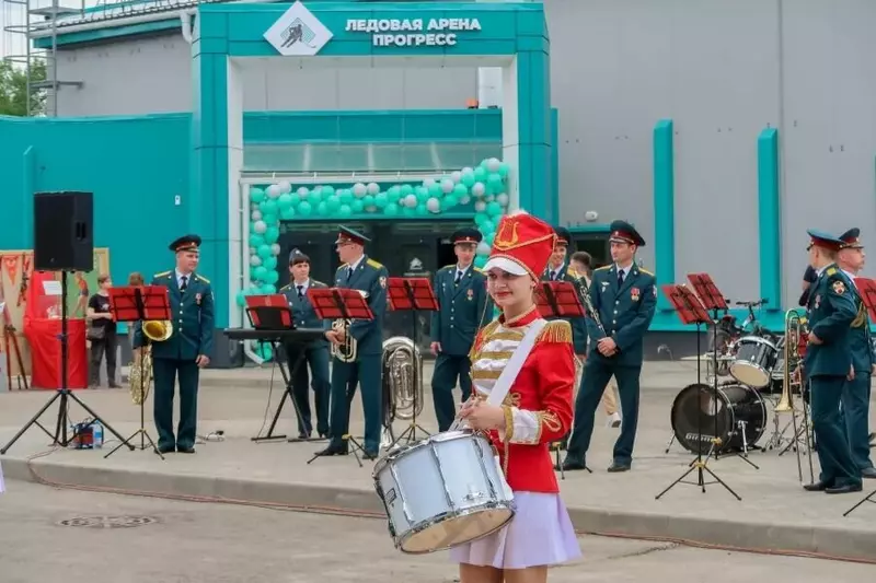3 для новости «спортивные объекты: В Бийске открыли ледовую арену Прогресс»