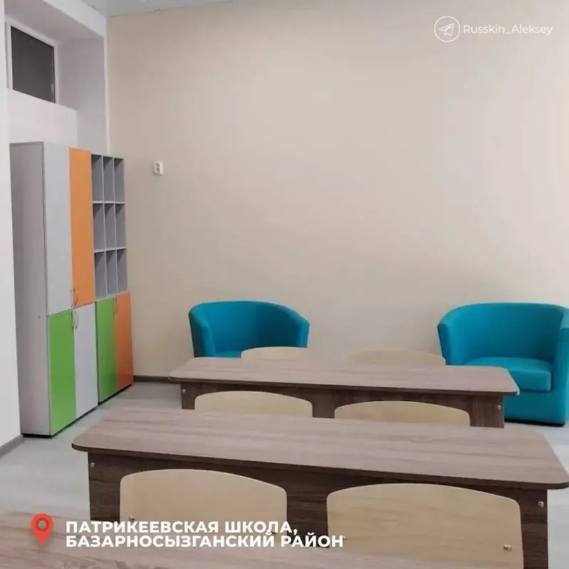 №1 для поста «: »