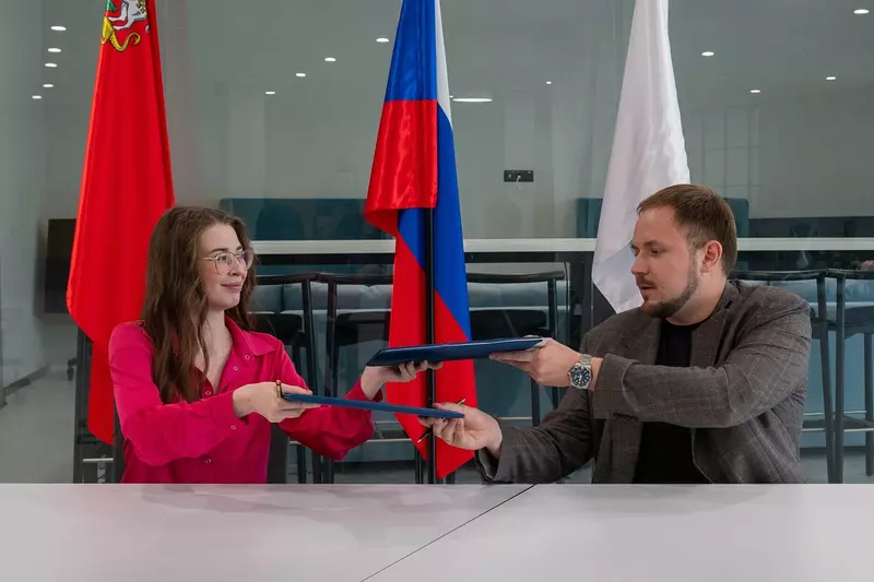 Фото №1 для новости «: Благотворительный проект Поколение и Фонд развития Физтех школ заключили соглашение о партнерстве»