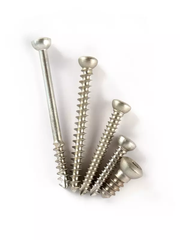 Медицинская Торговая Компания представила импланты нового поколения на ЕОФ