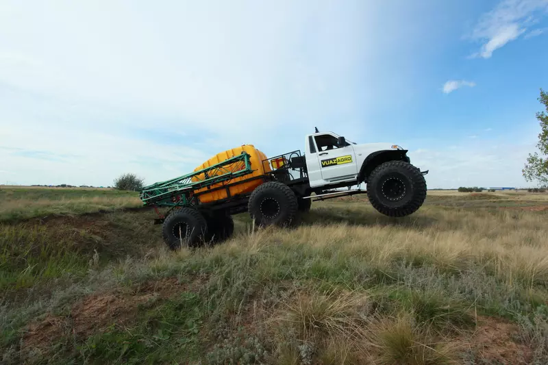 Изображение #5 для новости «zulf agro: Феррейра Опасо Дмитрий Мы разработали универсальную машину для Минобороны и Сельского Хозяйства РФ»