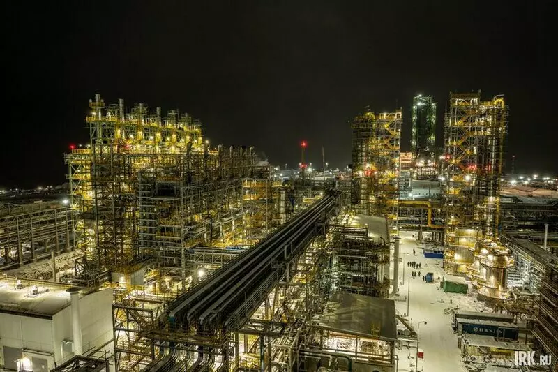 Фото №2 для поста «Приангарье: В Усть Куте приступили к запуску Иркутского завода полимеров»