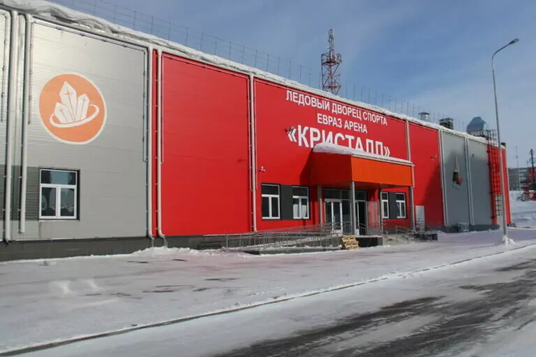 Открыт современный Ледовый дворец спорта вместимостью 400 человек в Качканаре