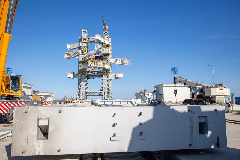 №3 для «инфраструктура: На Восточный доставили транспортно установочный агрегат для ракеты Ангара»