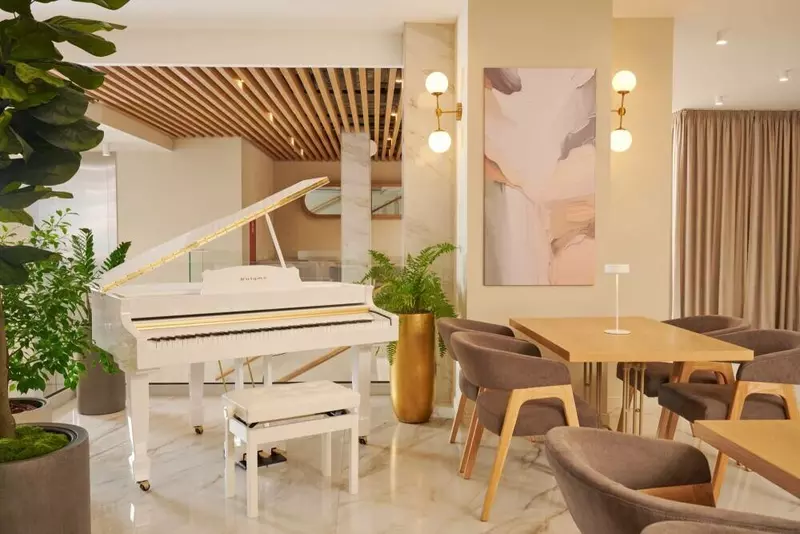 Изображение #2 для публикации «гостиница: В Перми открылась вторая очередь отеля Аура с рестораном»