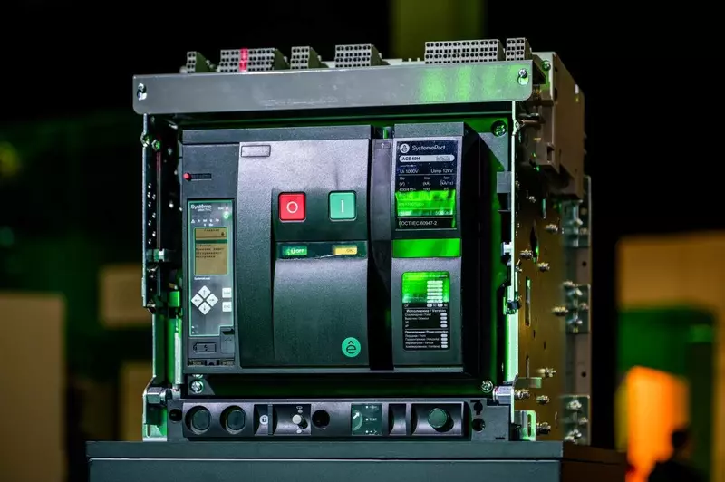 Систэм Электрик представила российский цифровой блок управления