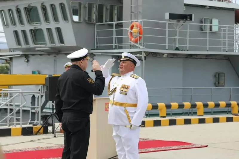 Картинка 1 для публикации «Судостроение и судоходство : В состав ВМФ России вошел малый ракетный корабль Амур проекта 22800»