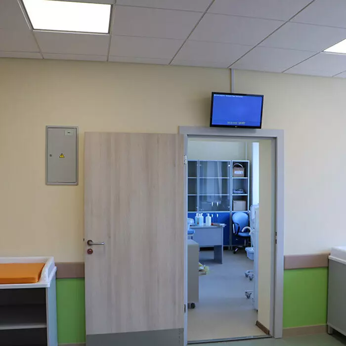 Картинка №7 для новости «Преимущества дверей в пластике для больниц»