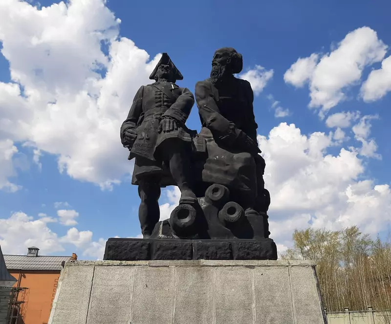 Пётр I и Никита Демидов (фото автора)