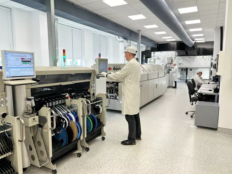 Изображение 1 для поста «Новые заводы и цеха: В Чебоксарах на 60 увеличили производство умной защиты для энергосистем»