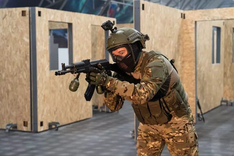 Картинка №3 для новости «Ямал: В Ноябрьске открылся первый на Ямале центр военно тактической подготовки»