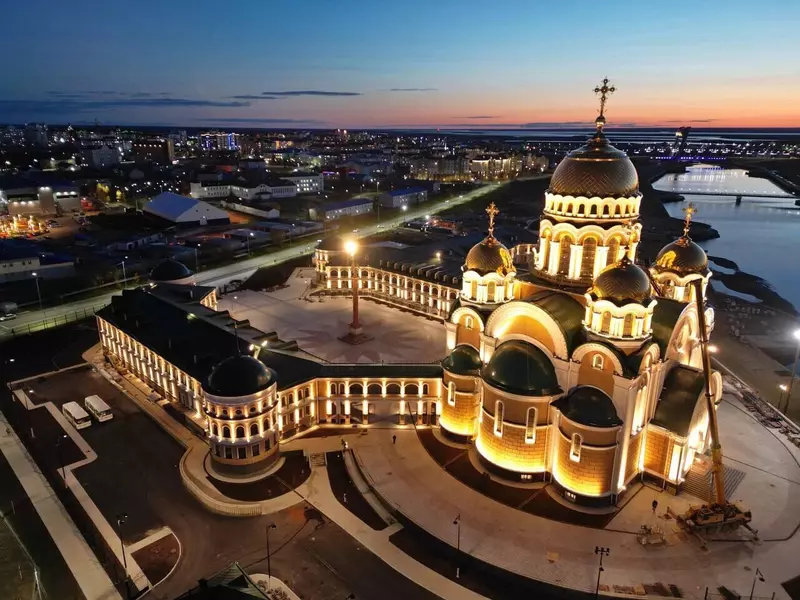 Изображение 4 для новости «Ямал: В Салехарде открылся самый большой храм в Арктике»