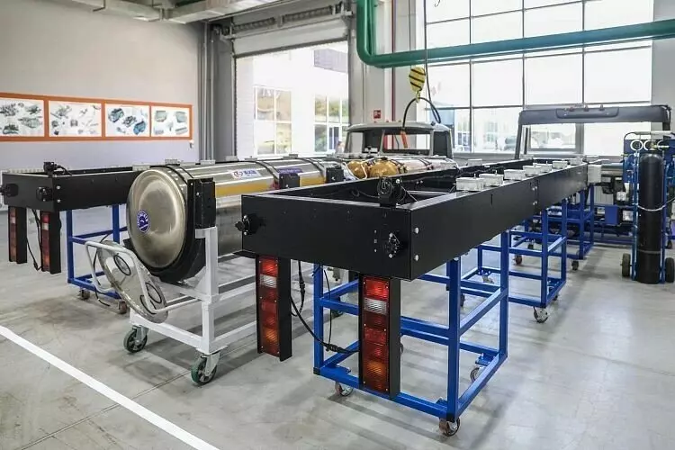 #2 для поста «профтехобразование: Автозавод Урал открыл собственный учебно производственный комплекс»