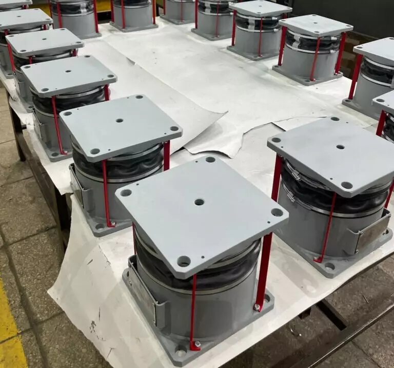 НПО ЦНИИТМАШ впервые в России изготовило комплект вязкоупругих демпферов