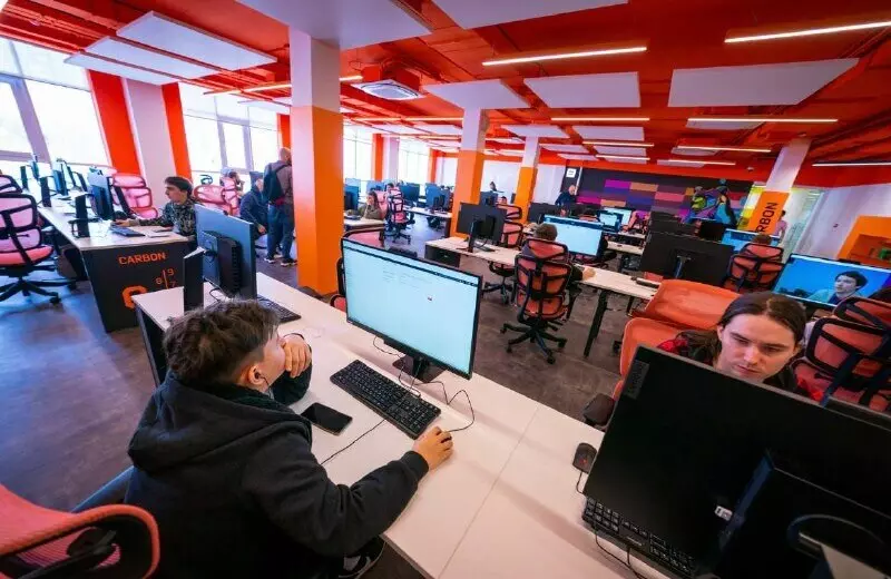 Фото №3 для статьи «ХМАО: В Югре открыт первый в УрФО центр подготовки кадров Школа 21»