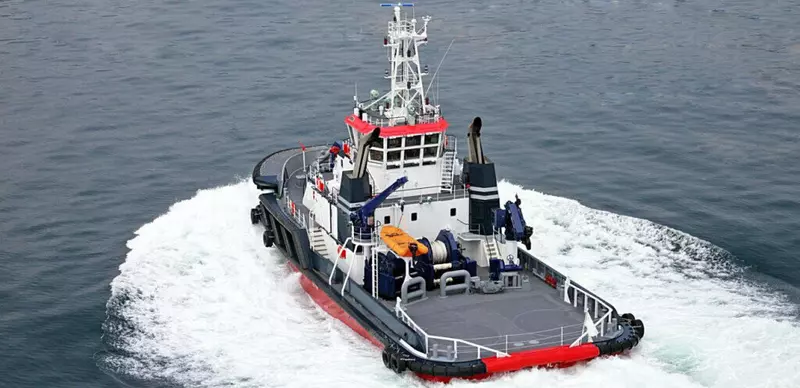 Главные двигатели установили на буксиры Верман и Оклан проекта Т3150 ЗД