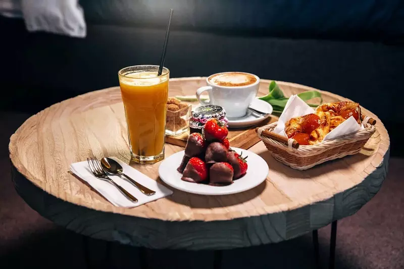 №9 для публикации «Гостиничная сеть Азимут открыла спа отель в Репино»