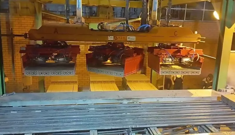 Картинка #1 для «: »