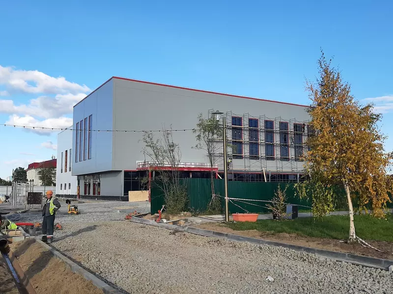 Строительство спортивного комплекса "Северный характер" (фото автора)