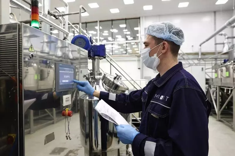 Иллюстрация 1 для «Новые заводы и цеха: Новый производственный комплекс по выпуску косметики открыла компания Миксит»