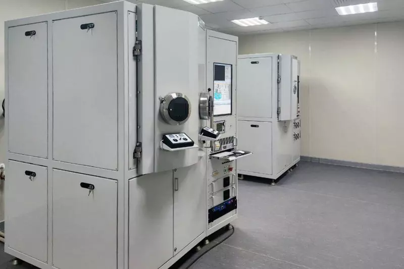 Производство ЛОМО получило новые установки для высокоточной оптики