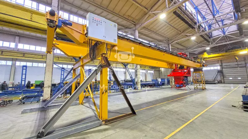 Фото 2 для новости «завод жби: Завод М Конструктор выпустил первый мостовой кран и бетонораздатчик»