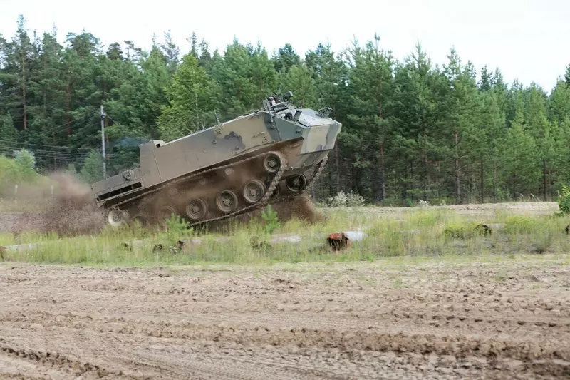 Ростех направил в войска очередную партию БТР МДМ