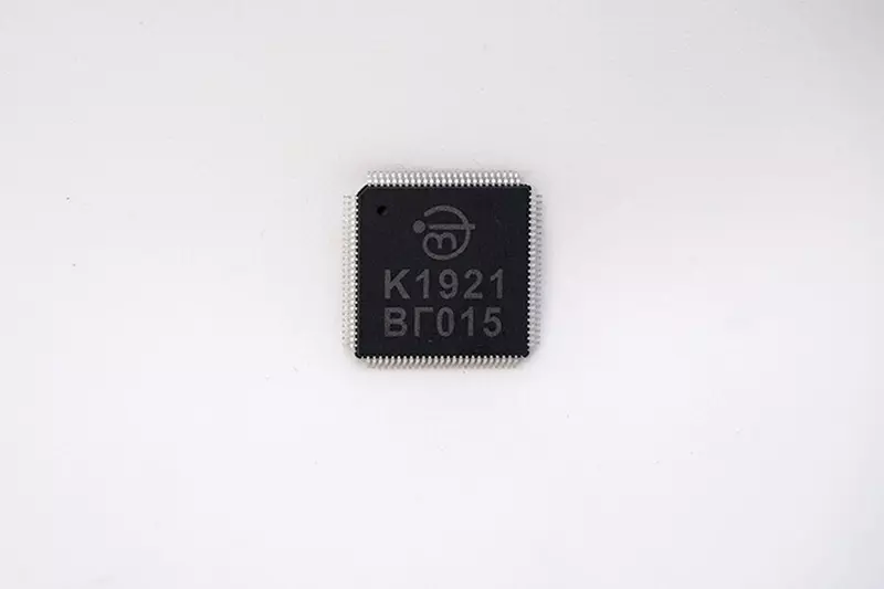 Начались серийные поставки уникального российского микроконтроллера