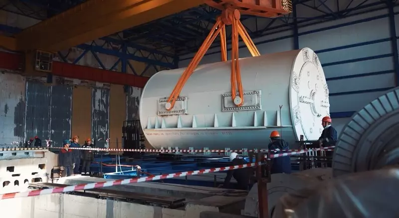 Подъём целиндра 32 тонны на ТЭЦ Красноярска