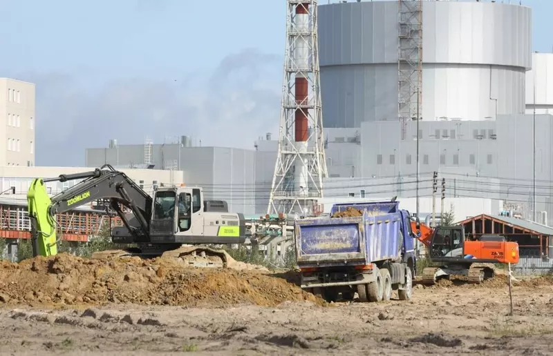 Фото #2 для новости «энергетика: На стройплощадке Ленинградской АЭС готов котлован для седьмого энергоблока»
