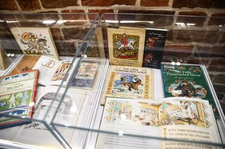 10 для публикации «В Тюмени открылся Дом сказки Ершова»