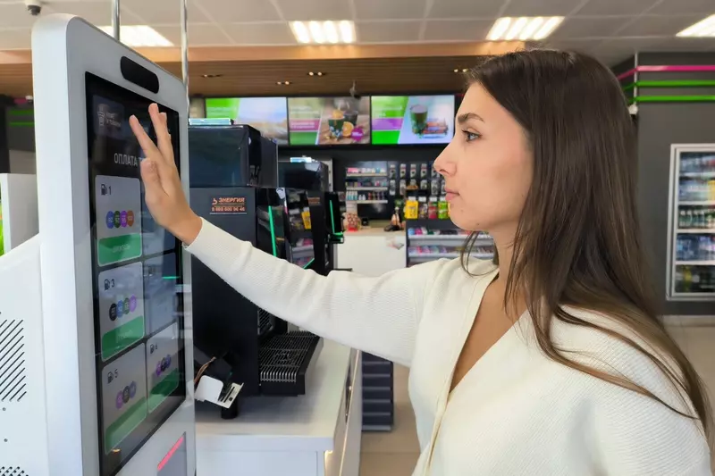 Башнефть внедрила отечественный клиентский сервис оплаты на АЗС в девяти регионах России