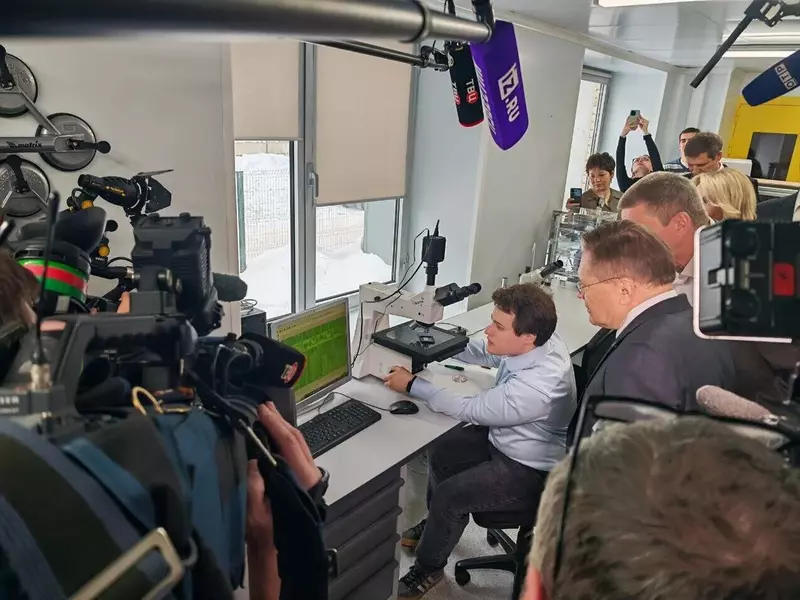 Картинка #1 для публикации «Перспективные разработки: Российские ученые представили квантовый процессор новой архитектуры»