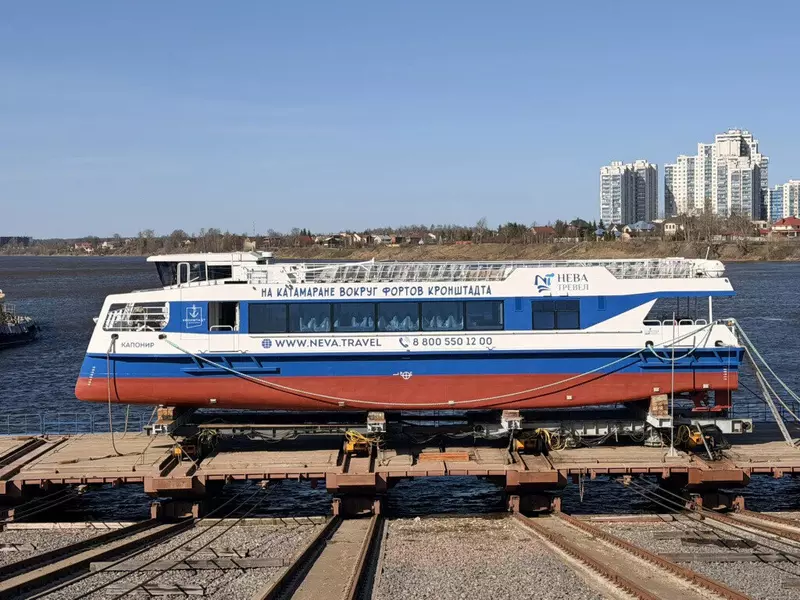 №2 для поста «ОСК: ОСК передала заказчику катамаран Капонир проекта Соммерс»