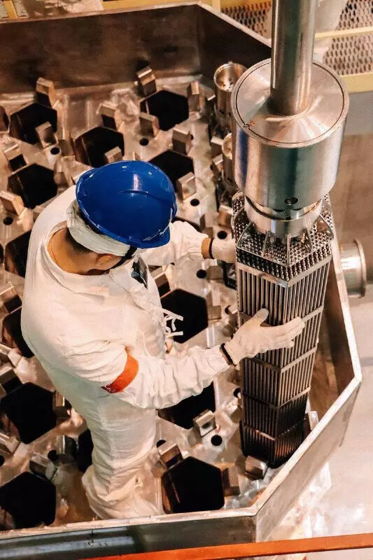 Россия приступила к испытаниям ядерного топлива нового поколения