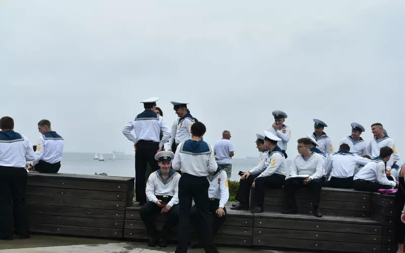 Фото #8 для поста «Выпуск в МГУ имени адмирала Невельского»