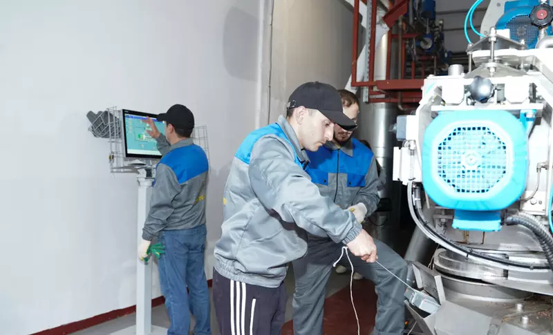 Фото №2 для новости «Северная Осетия: В Северной Осетии запустили завод по производству комбинированных кормов»