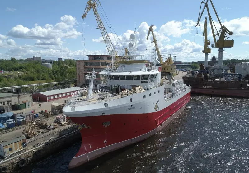 Начались ходовые испытания краболова процессора Вайгач