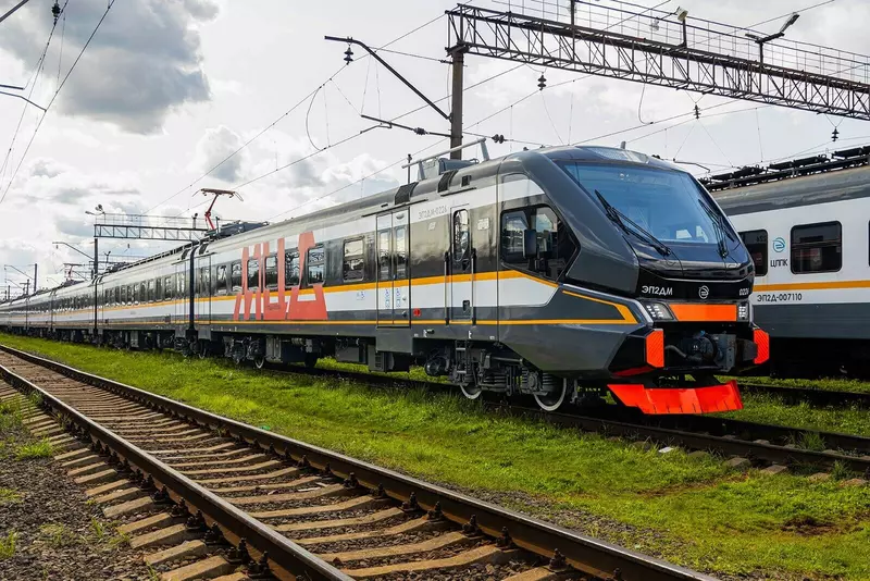 #3 для поста «электричка: Обновленная электричка ЭП2ДМ»