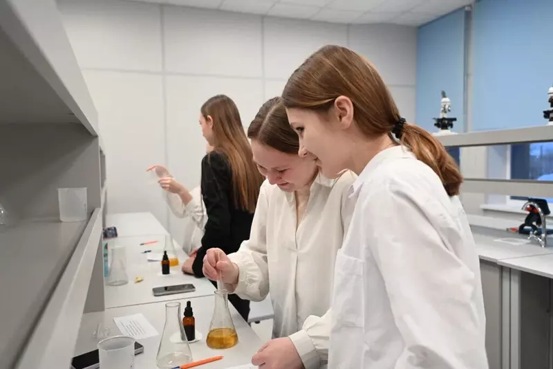 Изображение #3 для новости «школа: В Пермском крае открылся новый корпус Гамовской школы Алгоритм»