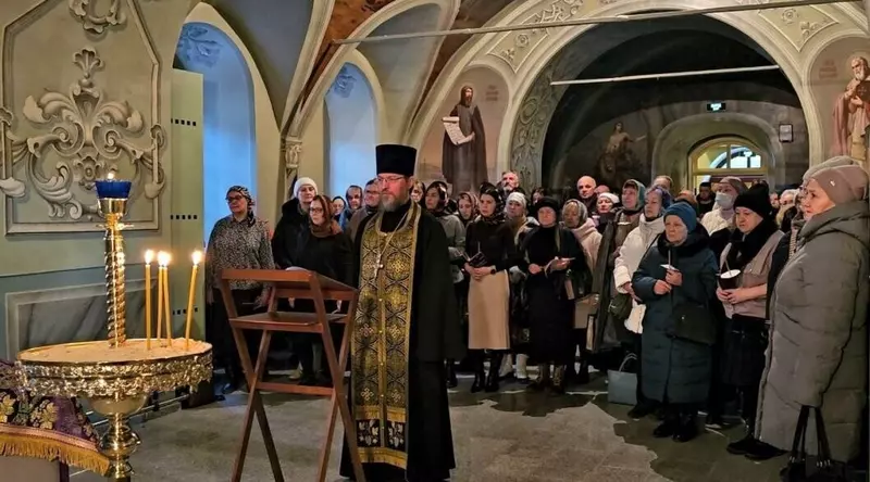 Изображение №3 для поста «Общество: В Спасском храме Тюмени возобновились богослужения»