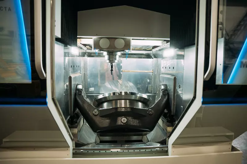 Фото №11 для «Новый 5 ти осевой обрабатывающий центр Саста произведено в РФ»